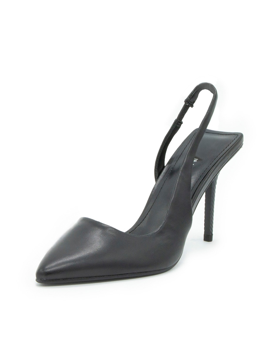 Zapatilla de piel