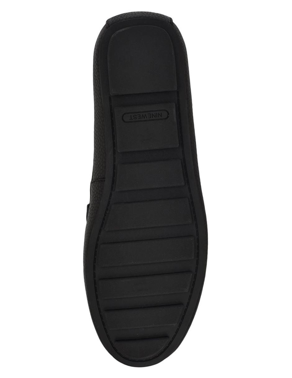 Zapato de piel para mujer