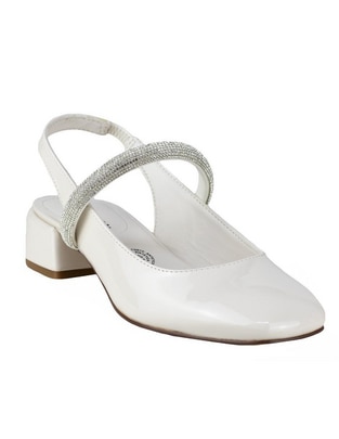 Zapato de charol para mujer