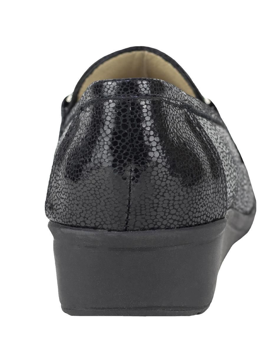 Zapato de piel para mujer
