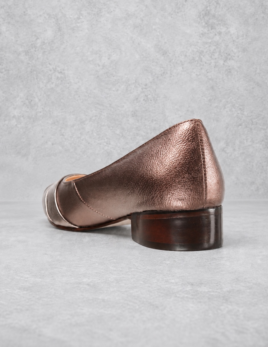 Zapatilla de piel 5