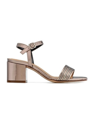 Zapatilla Pv 2025 Zapatilla Pv 2025