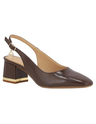 Zapatilla 1