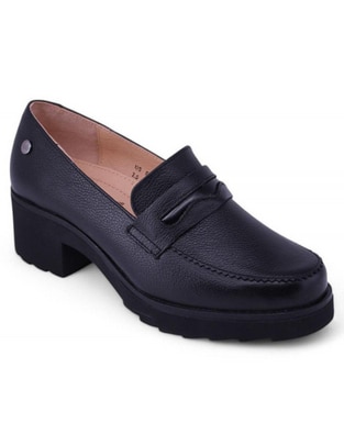 Zapato Cleo 01 de piel para mujer
