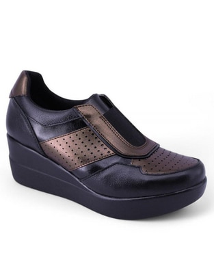 Zapato Vallarta 06 de piel para mujer Zapato Vallarta 06 de piel para mujer