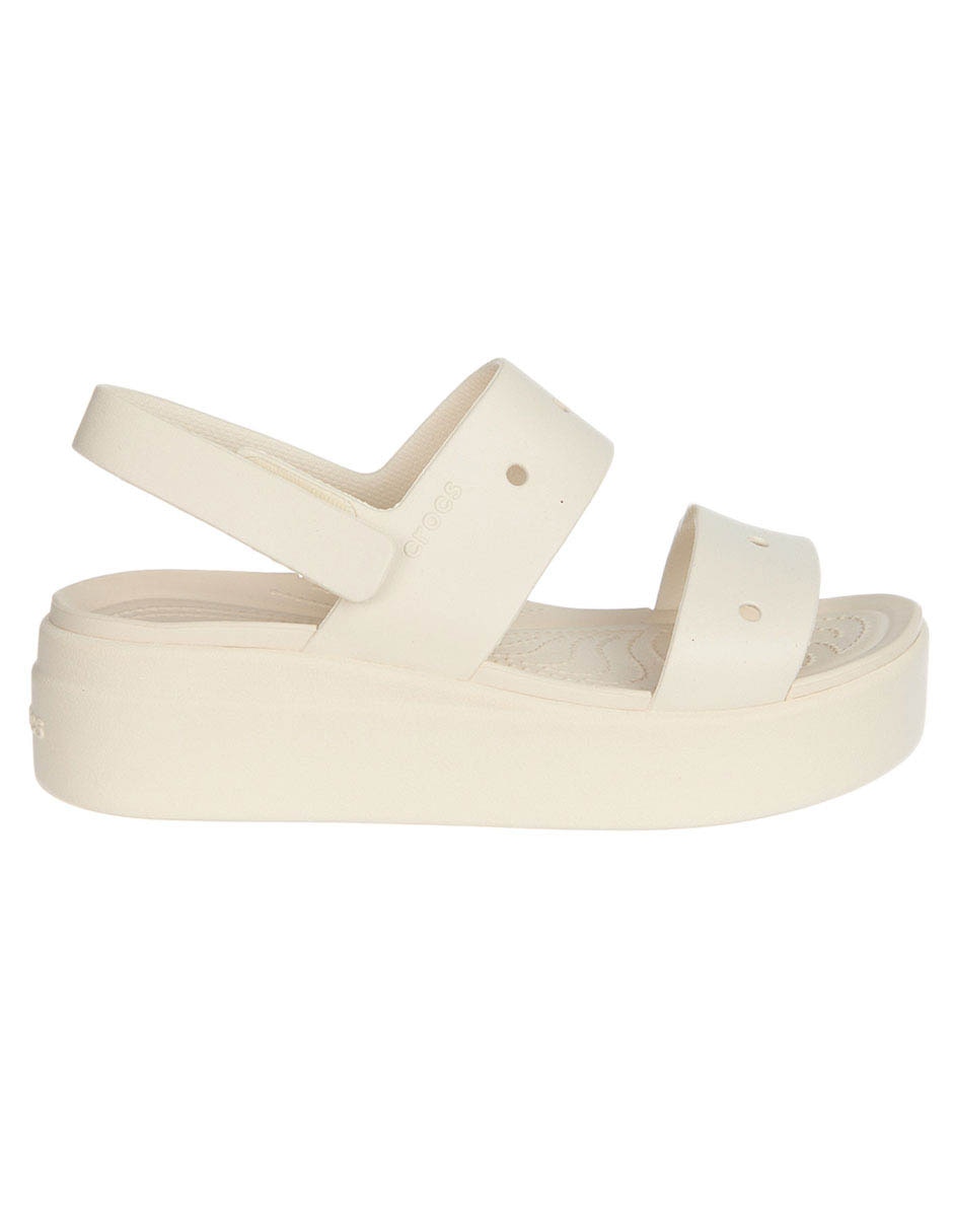 Sandalia Crocs Brooklyn 4U para mujer