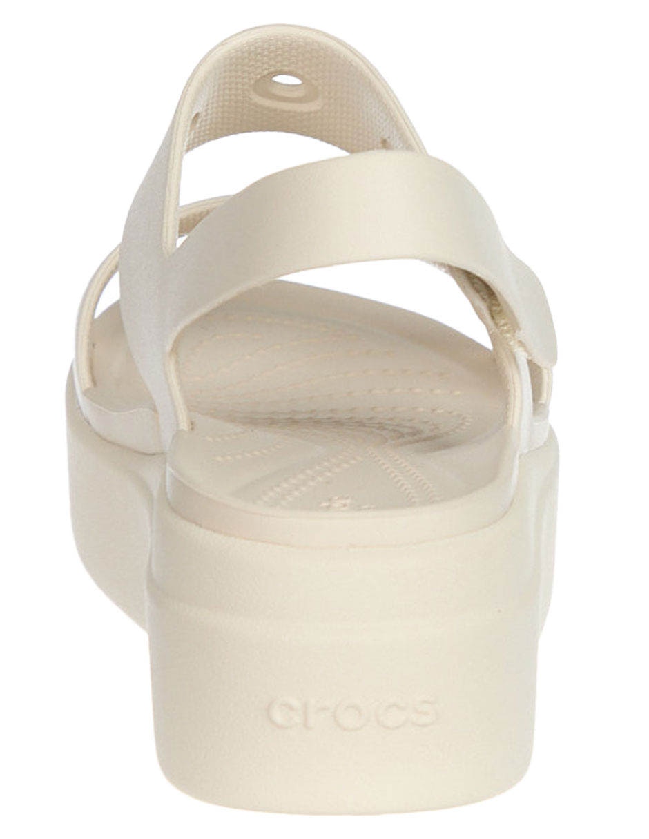 Sandalia Crocs Brooklyn 4U para mujer