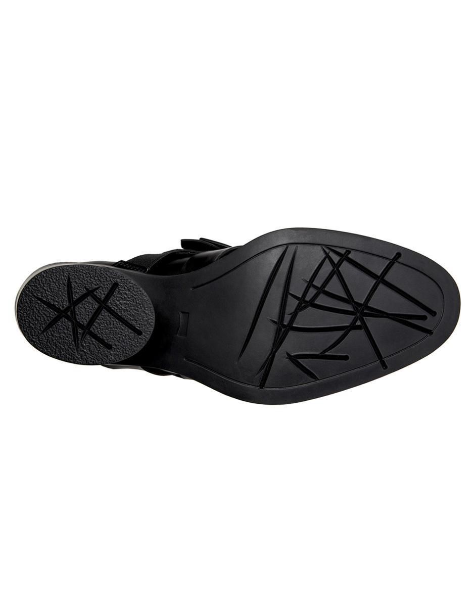 Zapato de piel para mujer