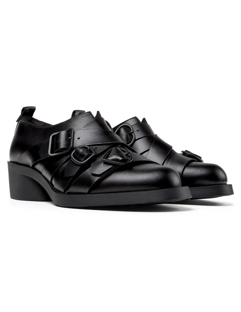 Zapato de piel para mujer