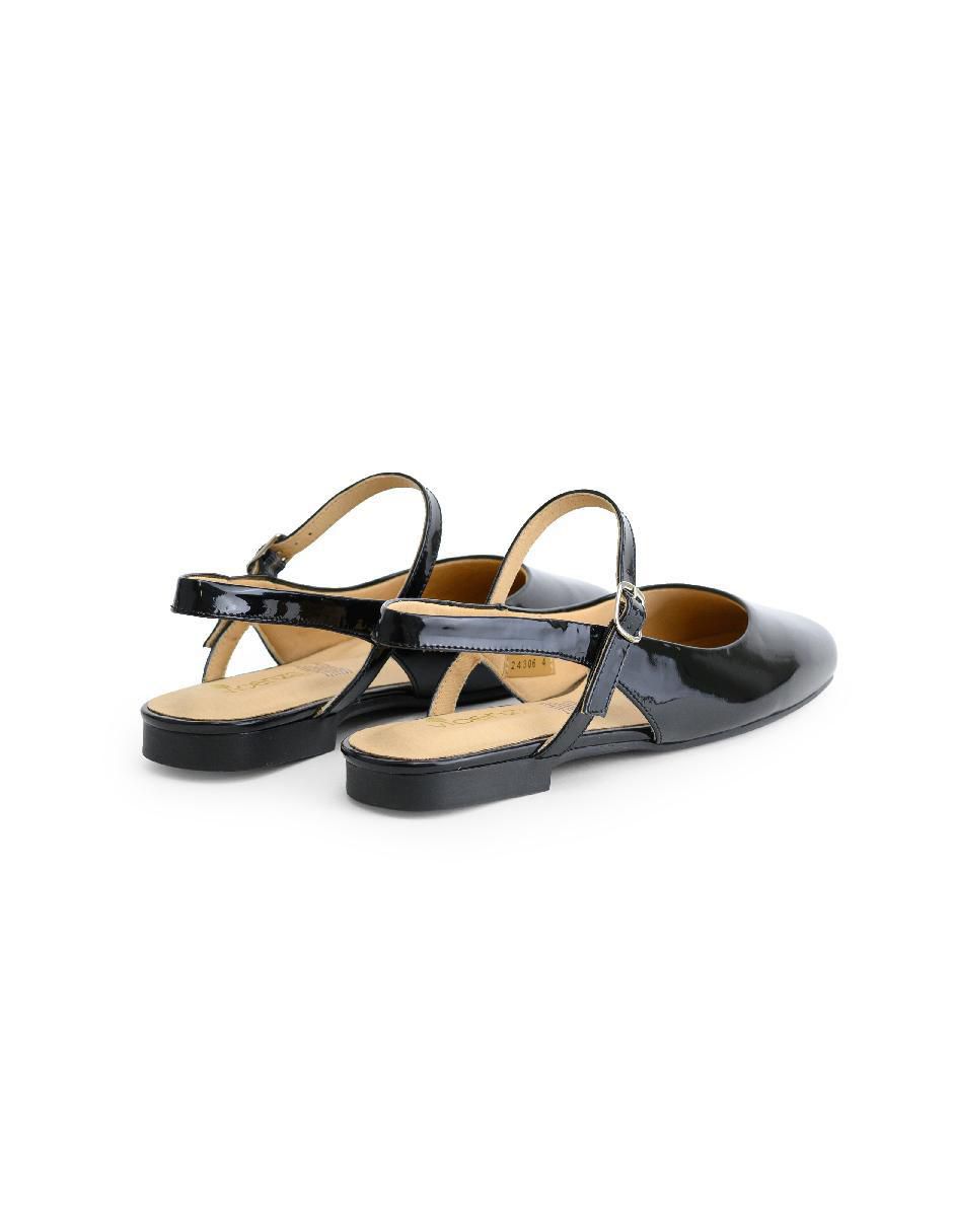 Zapato de piel para mujer