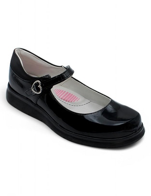 Zapato de charol para mujer