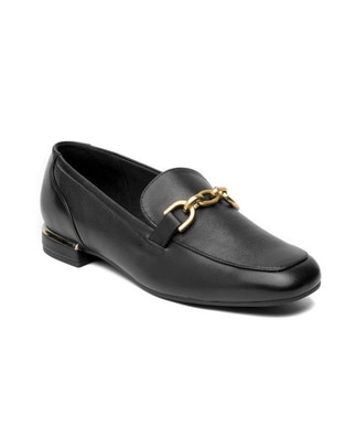Zapato de piel para mujer