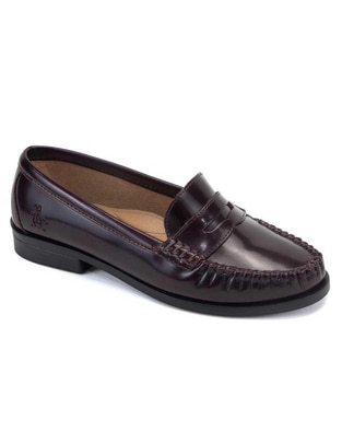 Mocasín Bruna de charol para mujer