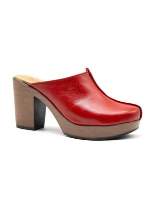 Zapato de piel para mujer