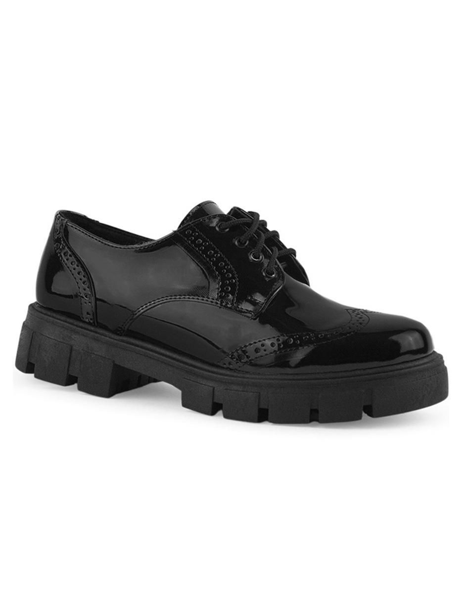 Zapato de charol para mujer