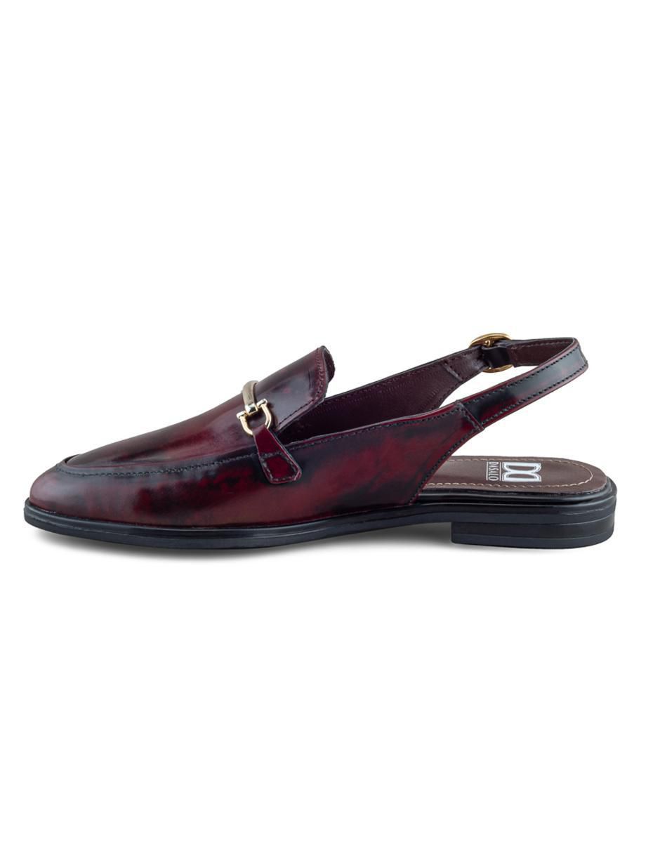 Zapato de piel para mujer