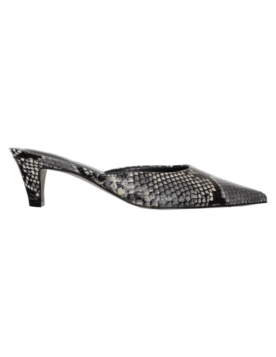 Zapatilla piel Marc Fisher 6