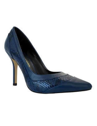 Zapatilla piel