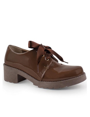 Zapato de charol para mujer Zapato de charol para mujer