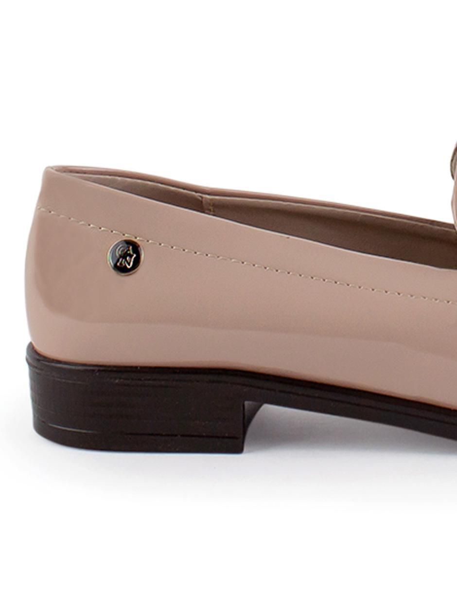 Zapato de charol para mujer 9