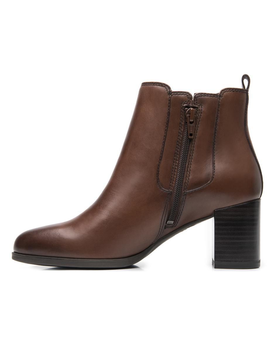 Bota arriba del tobillo Flexi de piel para mujer