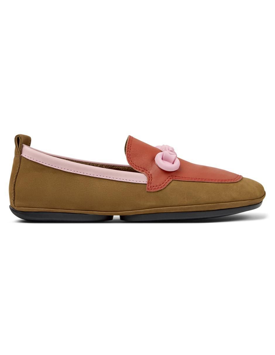 Zapato de piel para mujer