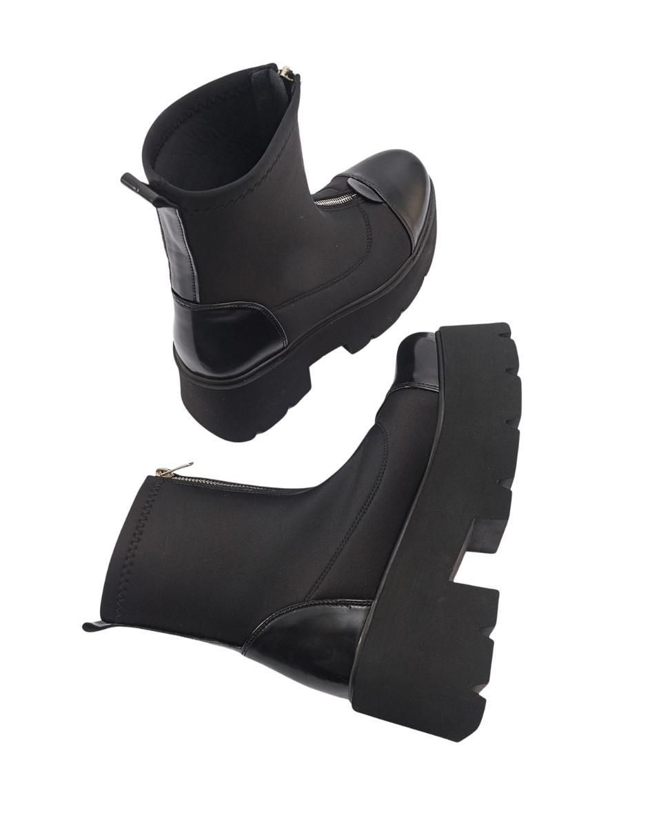 Bota arriba del tobillo para mujer 4