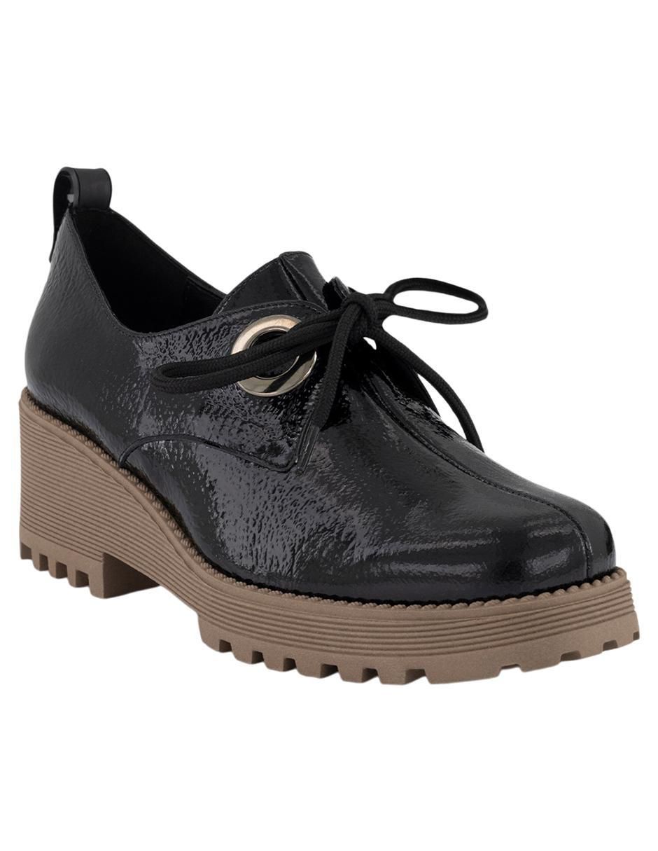Zapato Prada de charol para mujer