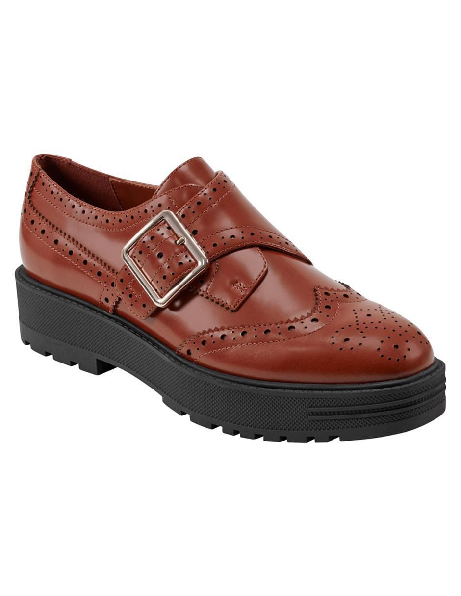 Zapato de piel para mujer