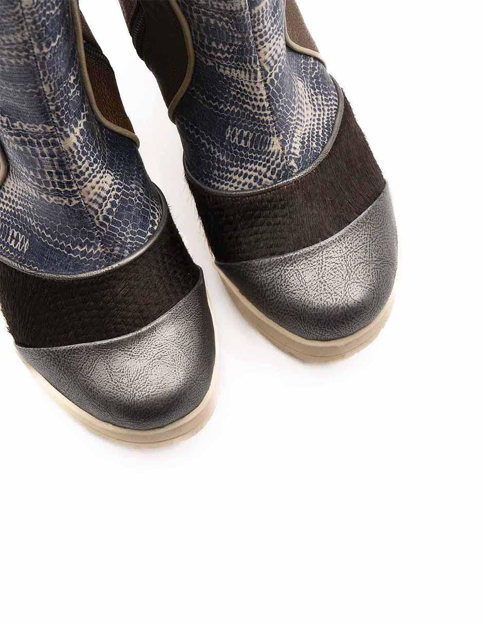 Bota abajo de la rodilla Altura Siete de piel para mujer