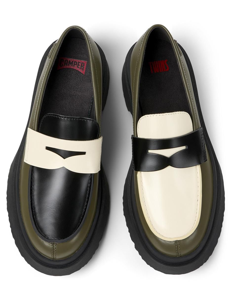 Zapato de piel para mujer