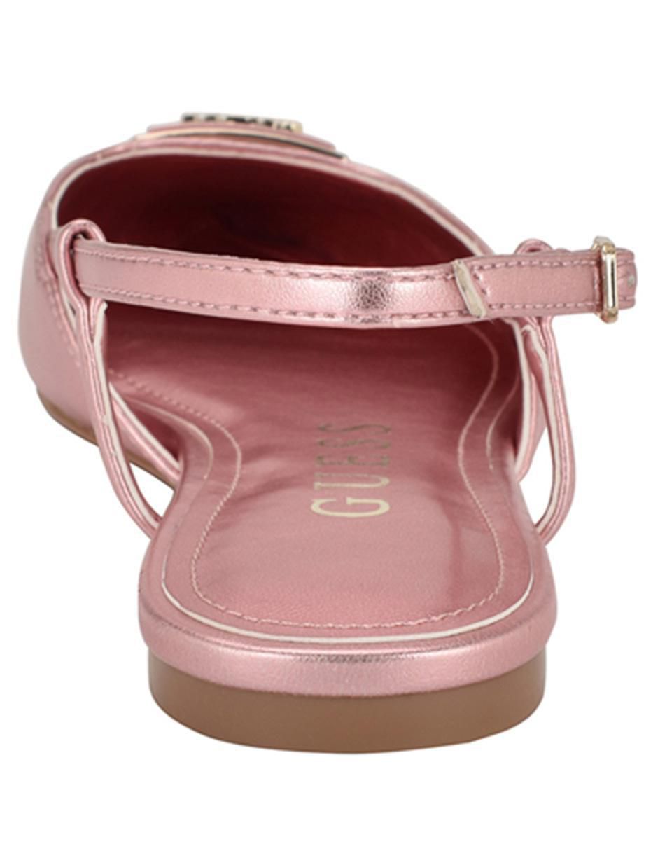Zapato Guess de charol para mujer