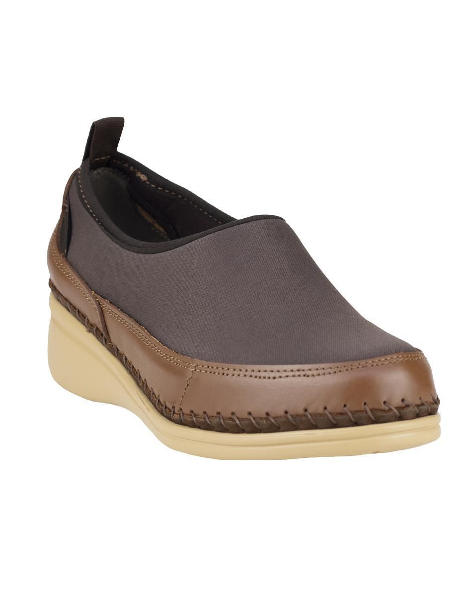 Zapato de piel para mujer
