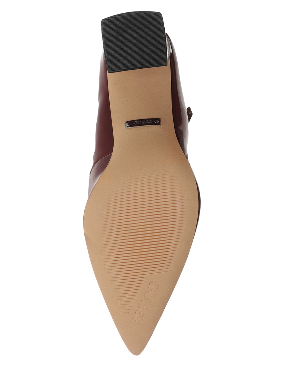 Zapatilla guess