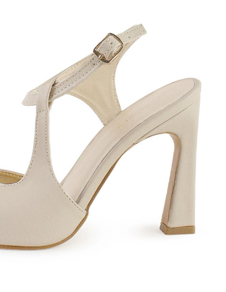 Zapatilla 4