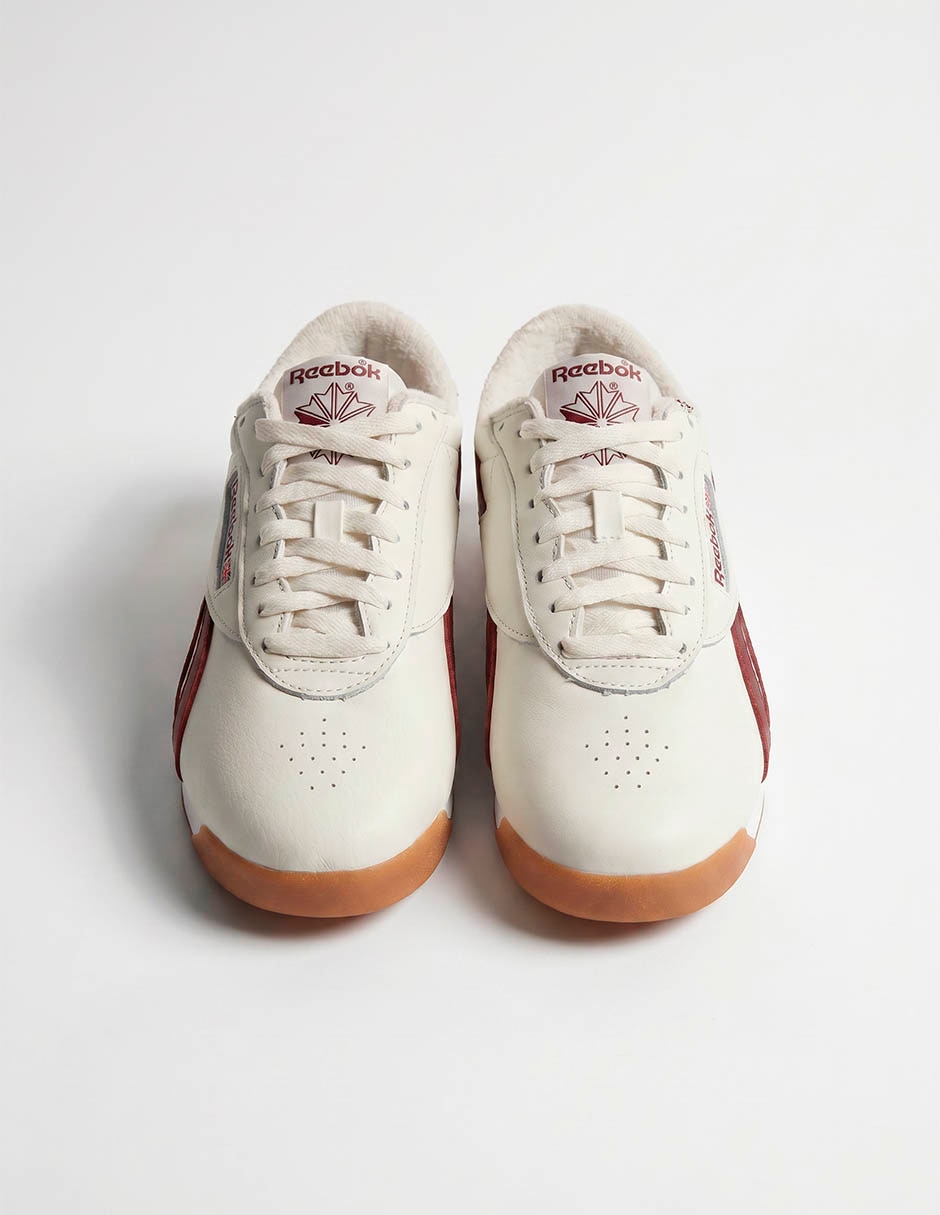 Tenis reebok freestyle lo para mujer