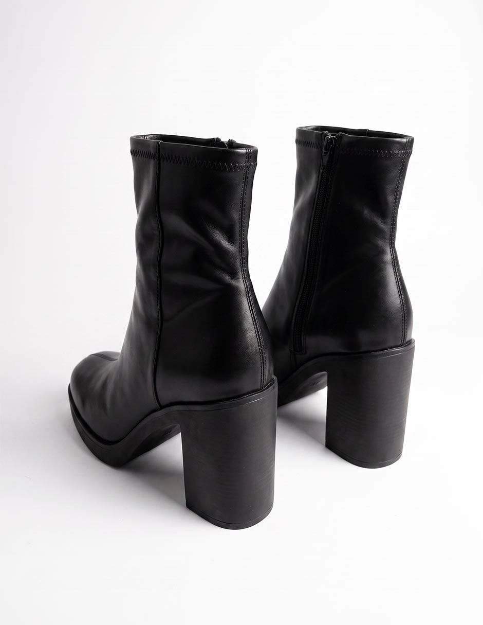 Bota arriba del tobillo para mujer 2