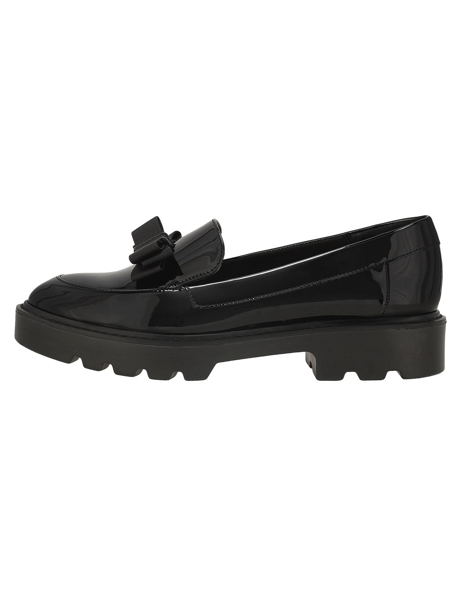 Mocasín sin familia / colección 'de' charol 'para mujer' Mocasín sin familia / colección 'de' charol 'para mujer'