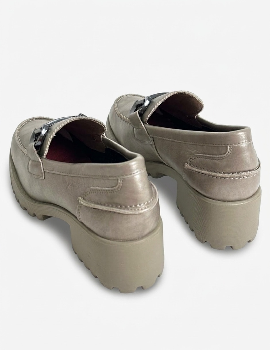 Zapatilla de piel 24 Horas 2