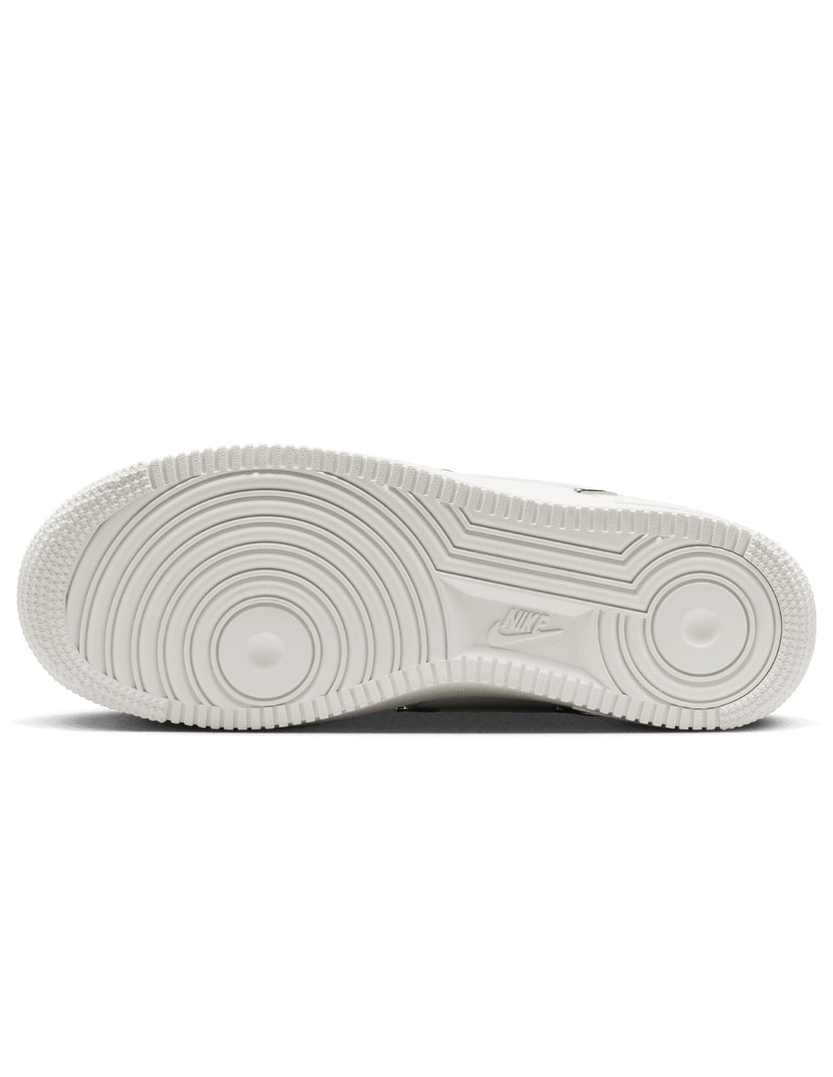 Tenis Nike Air Force 1 07 LV8 para mujer 9
