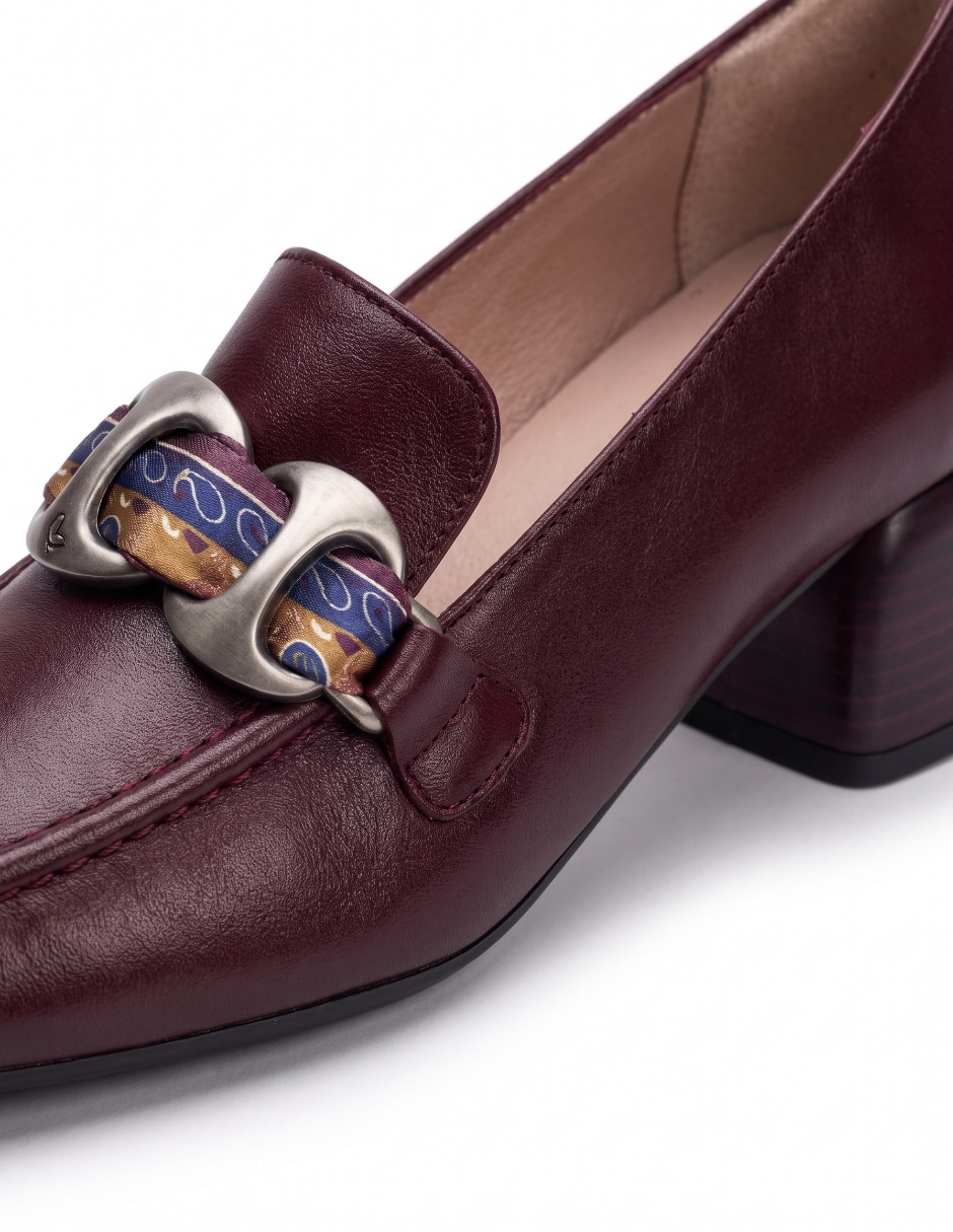 Zapatilla de piel para mujer 5