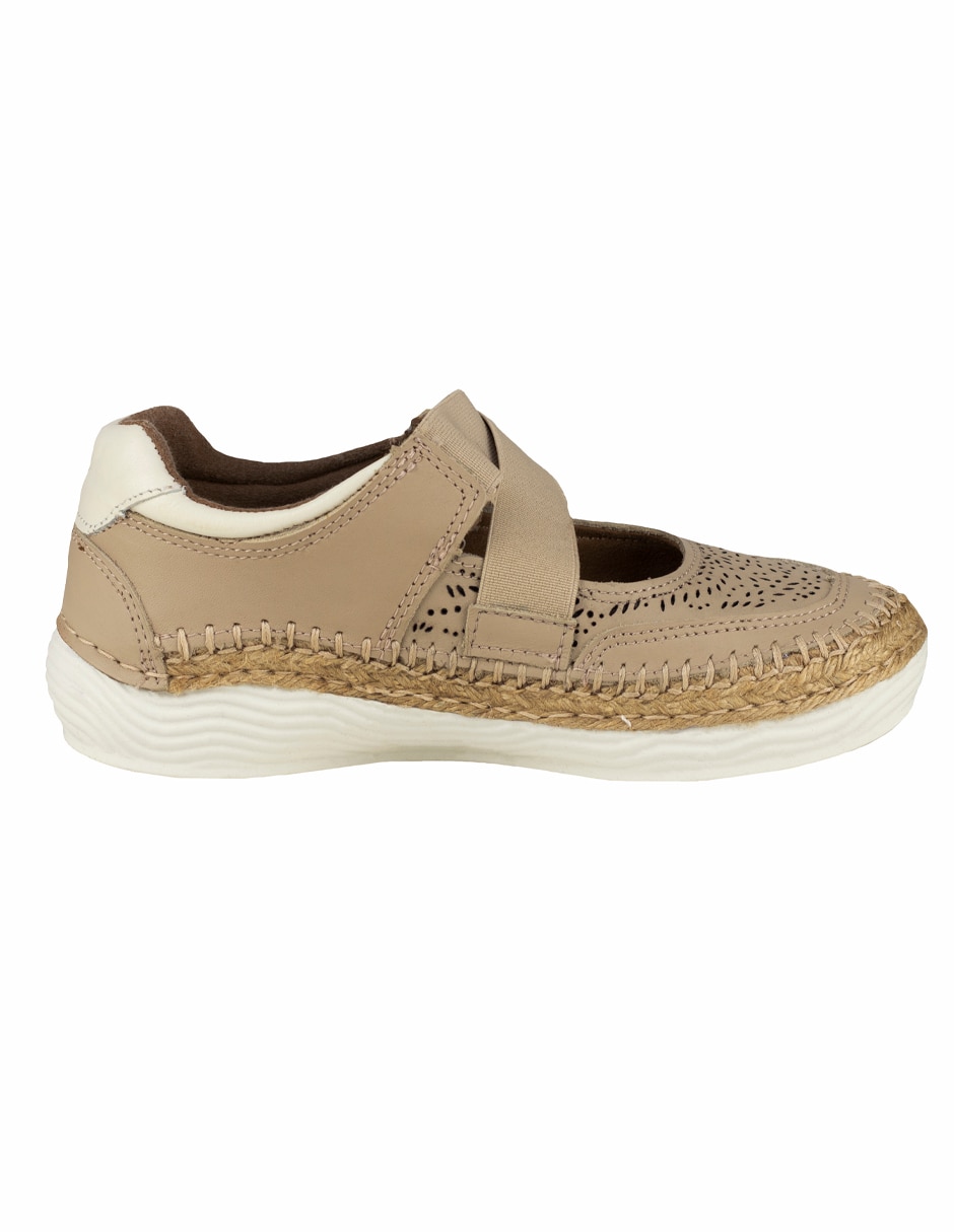 Zapato de piel para mujer