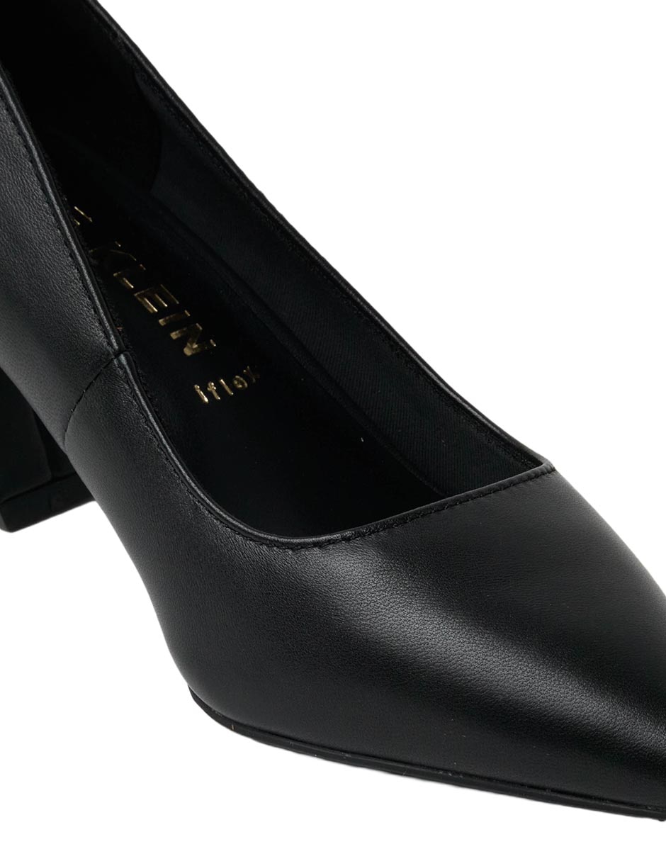Zapatilla de piel 2