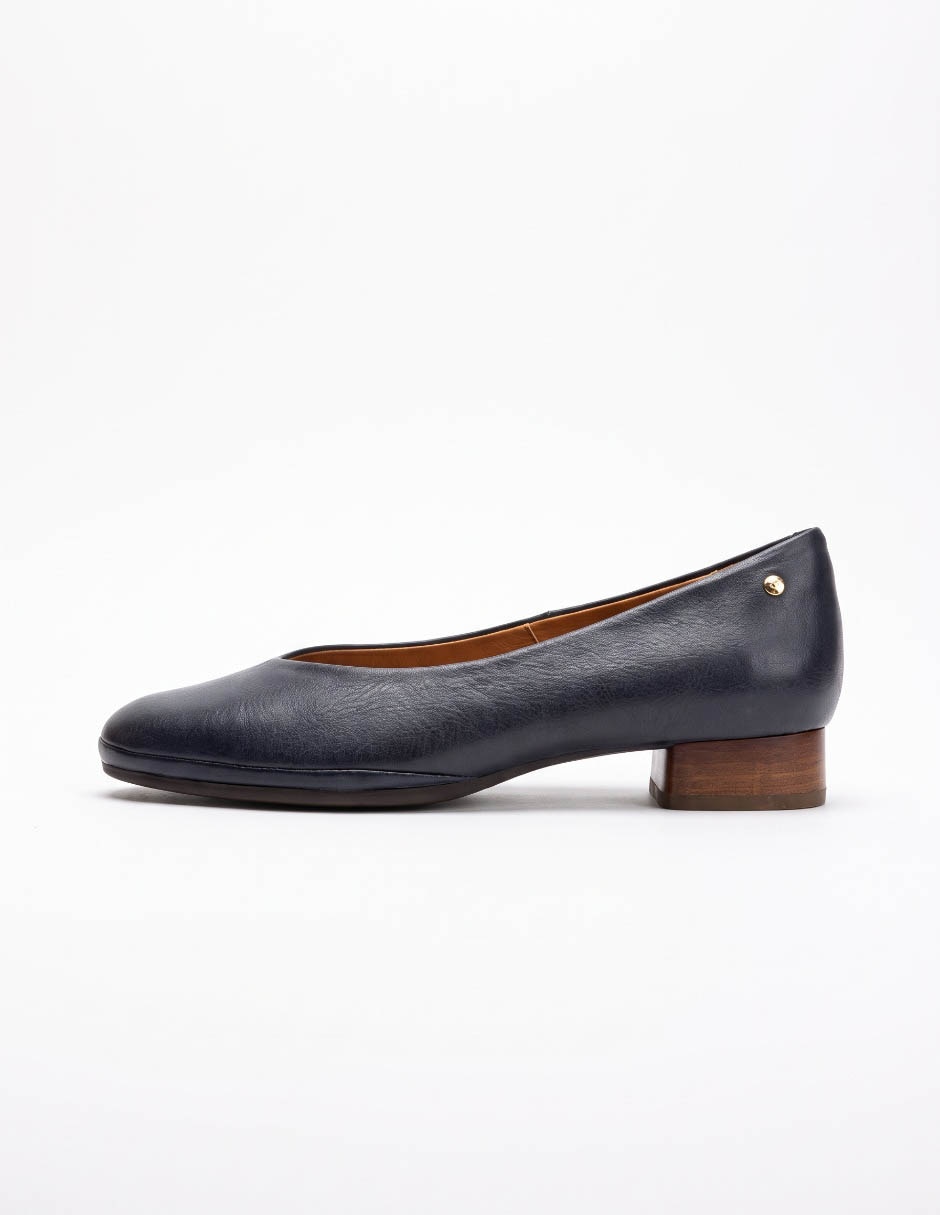 Zapatilla de piel