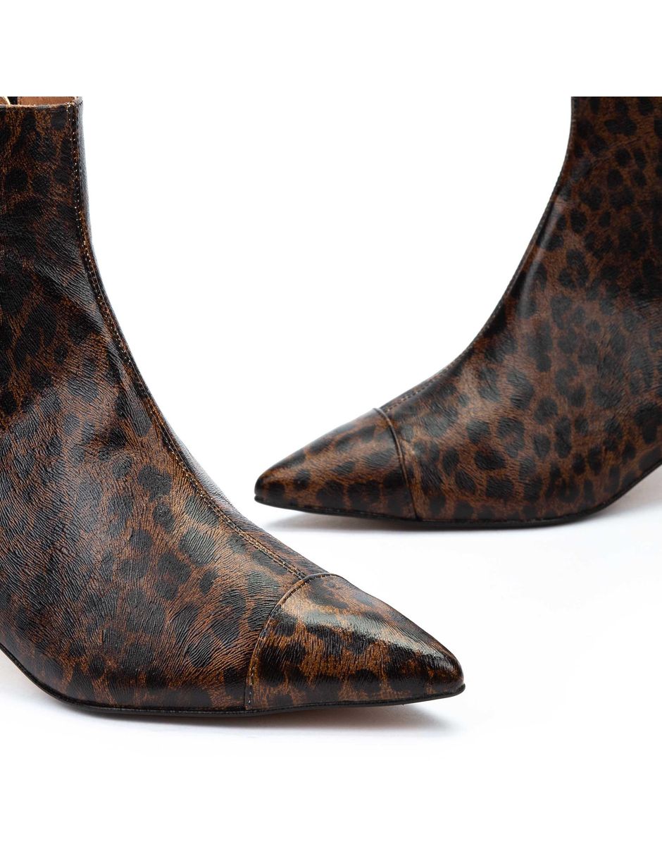 Bota media pierna de cuero para mujer