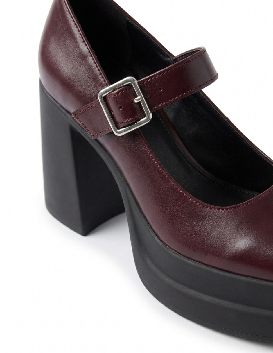 Zapatilla de piel 5