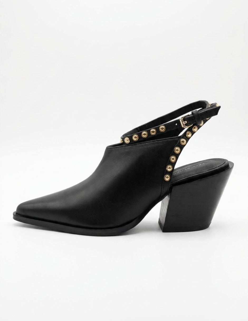 Zapatilla de piel