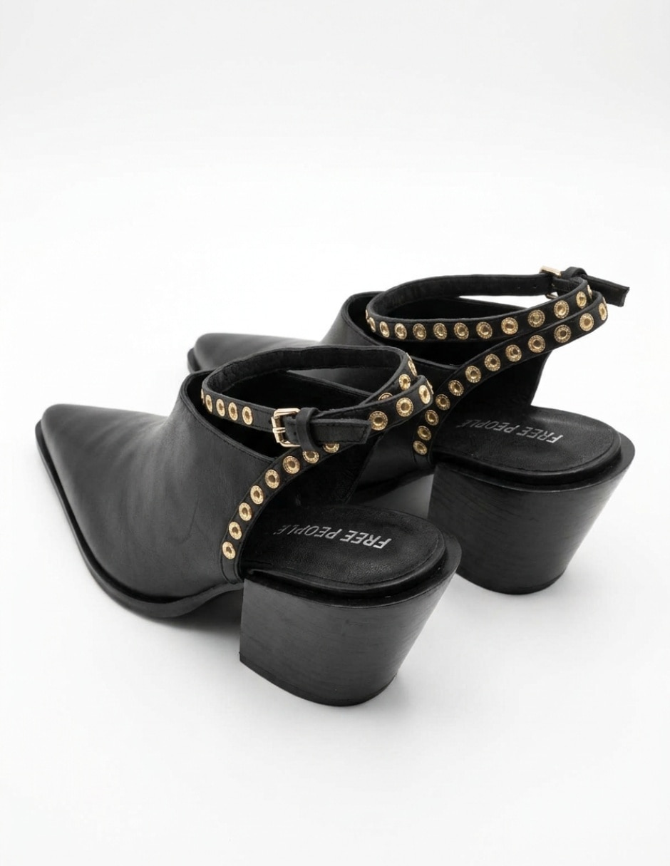 Zapatilla de piel 2