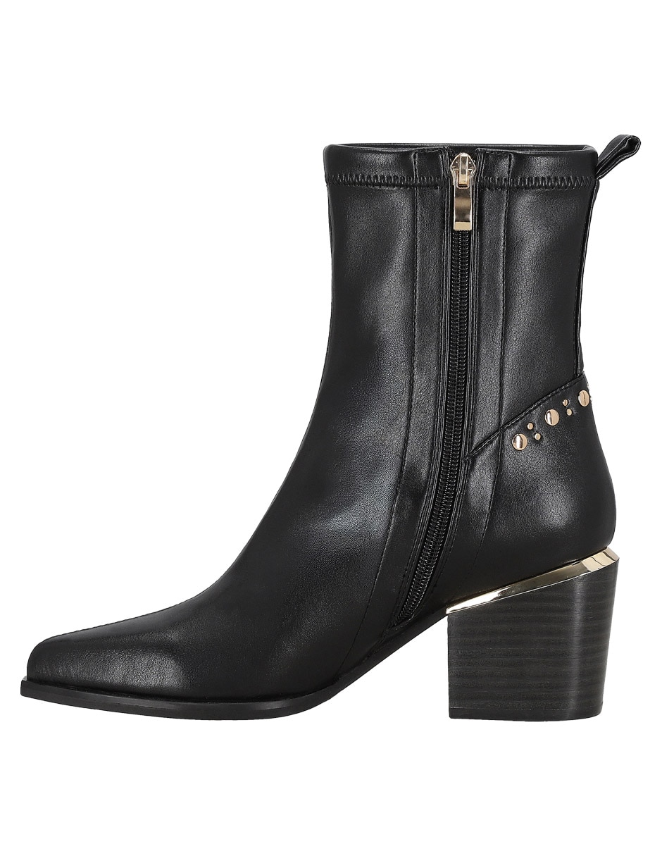 Bota arriba del tobillo para mujer 8