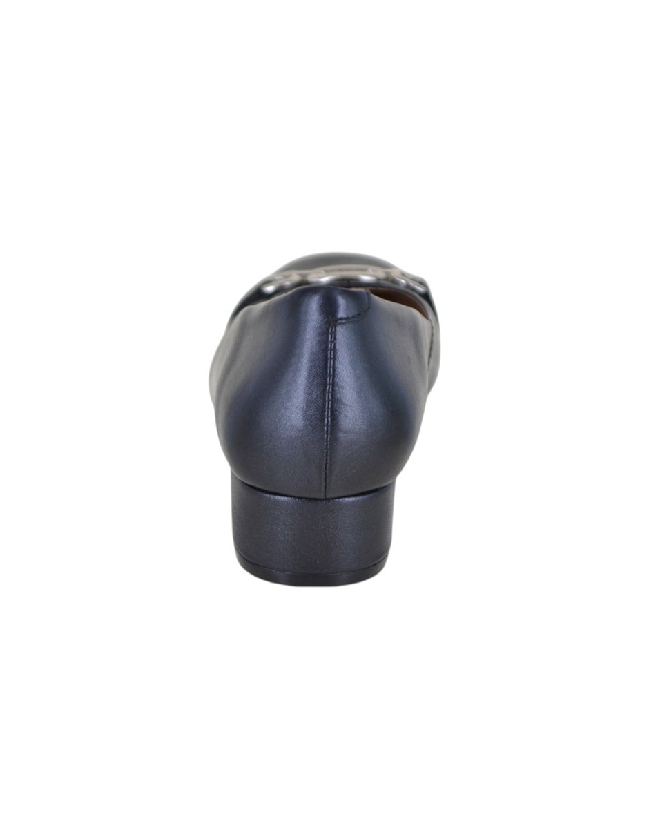 Zapatilla de piel 3